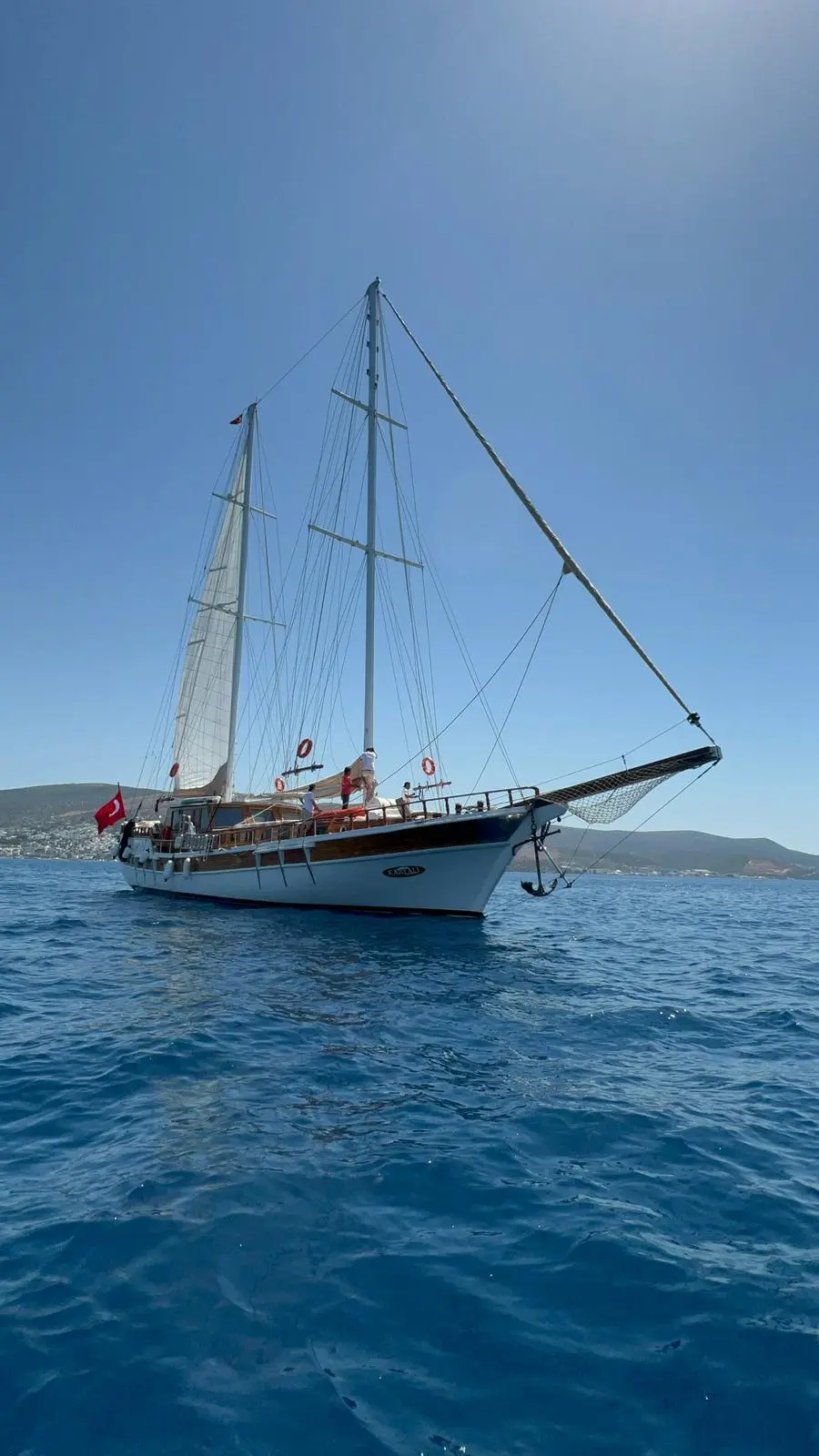 Karyalı denizde